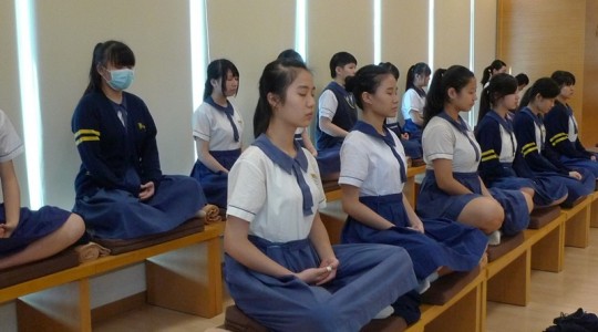 佛教黃鳳翎中學來寺參訪